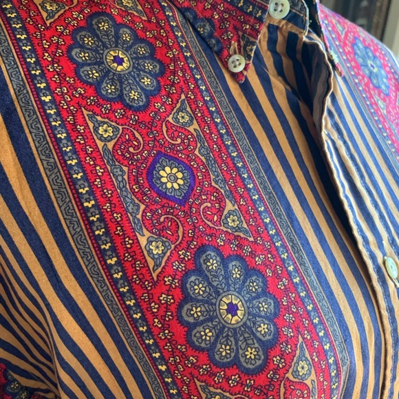 Tommy Hilfiger Bold Print Striped Button Down Shirt - Picture 2 of 12
